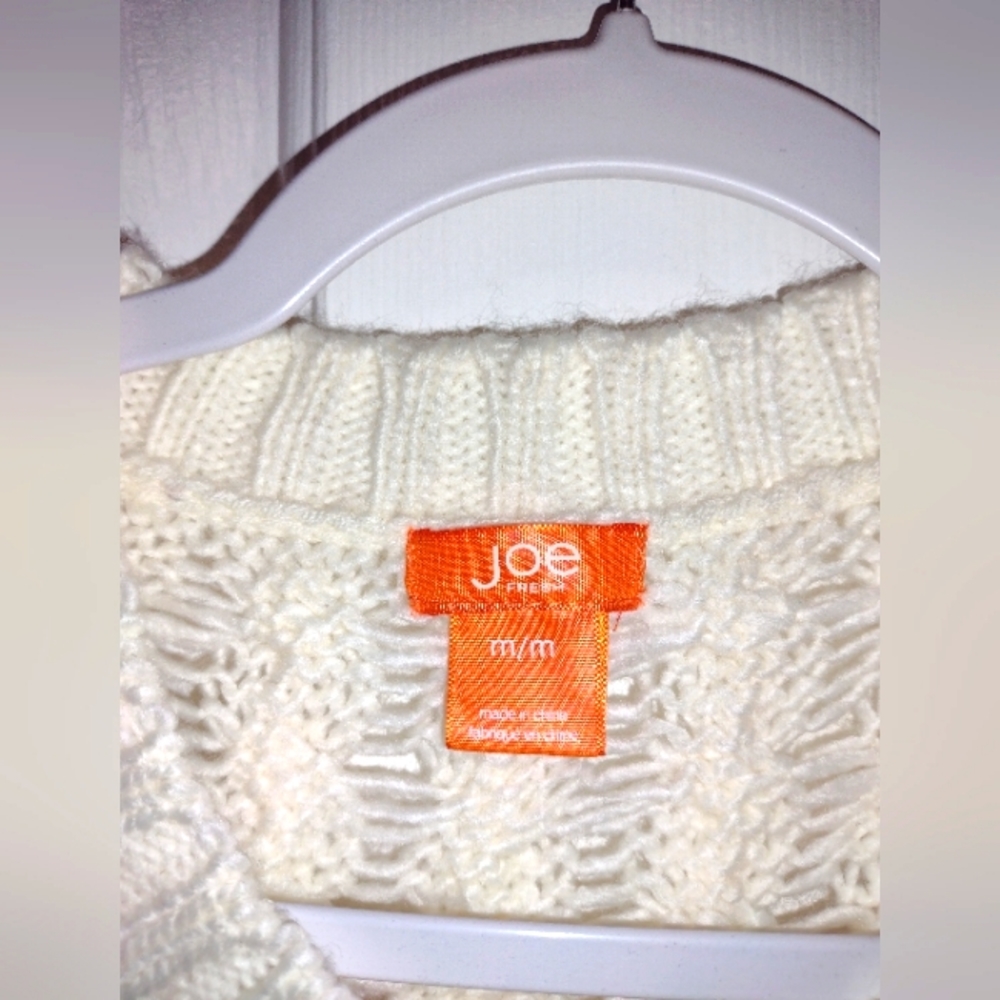 Women's Sweater - Picture 3 of 4
